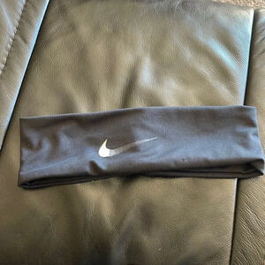 NIKE kids black headband